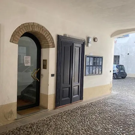 Apartamento Mansarda Guazzo - Borgo Guazzo, 29 Parma